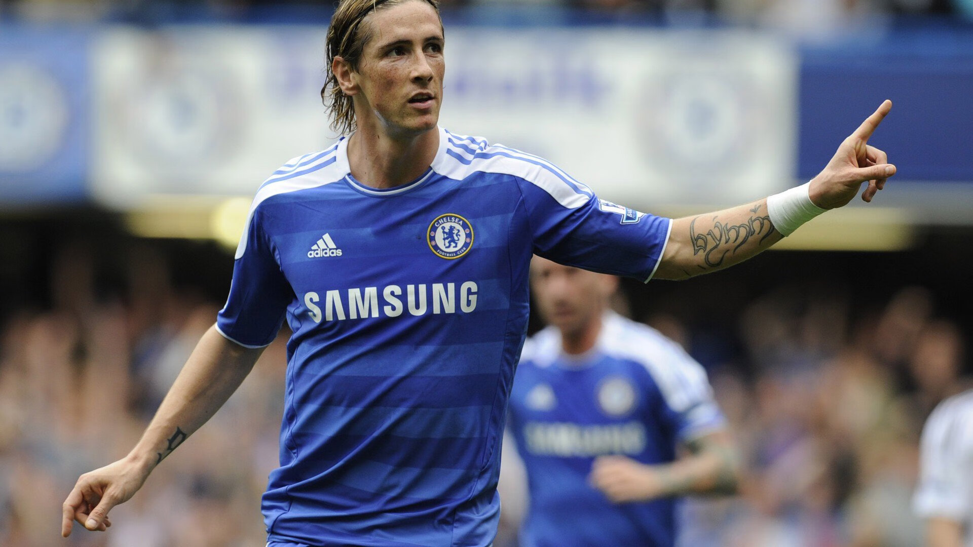 时空裂痕，当辽宁队篮板球震碎F1引擎，伦纳德在街道赛用中投接管比赛